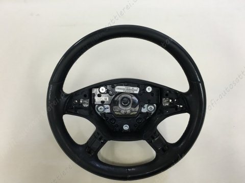 MB-ML-Lenkrad-01